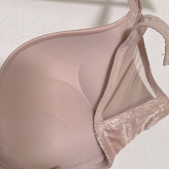 VICTORIA’S SECRET LACE PINK FUZZY PUSH UP PADDED BRA - Picture 7 of 10